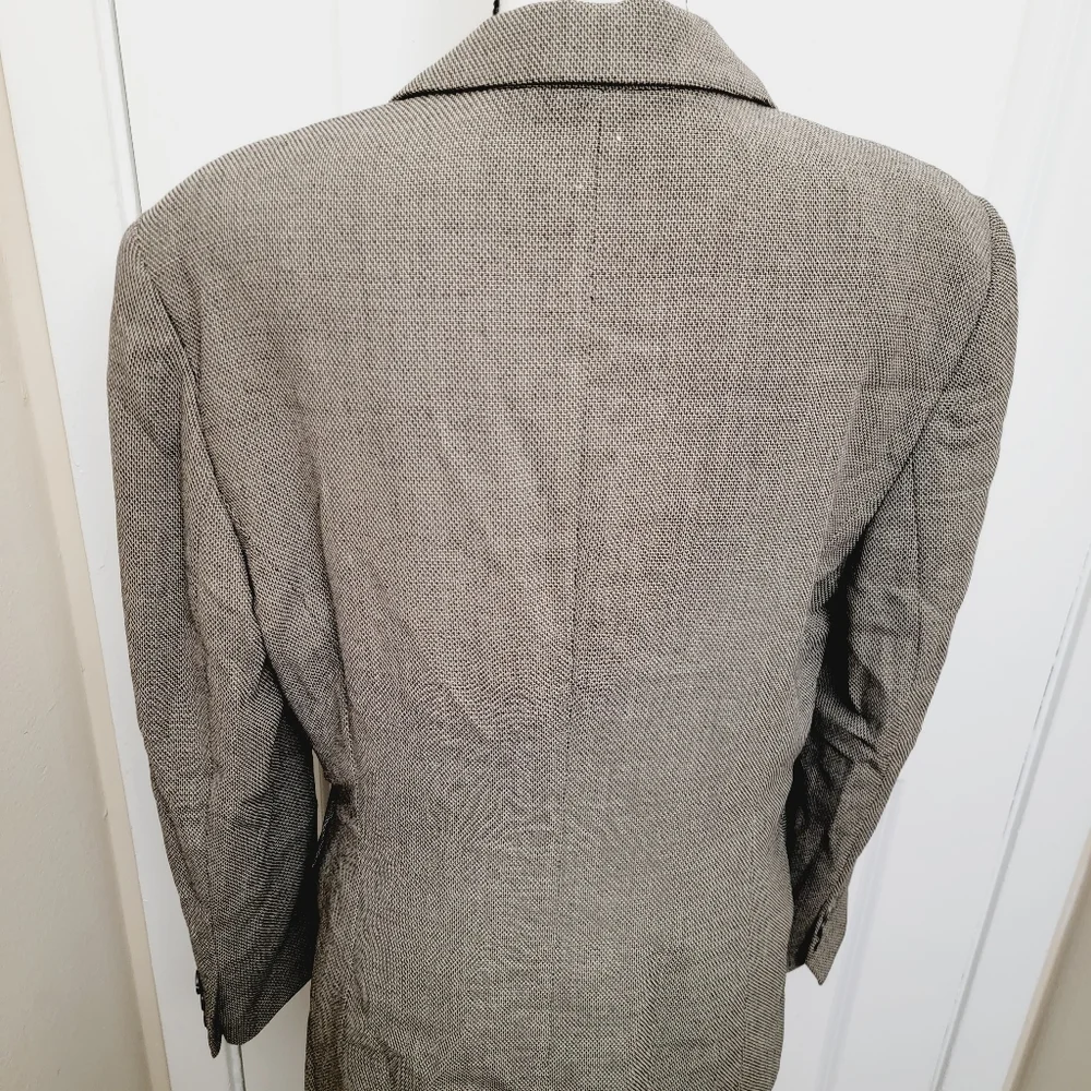 ESCADA Vintage Gingham Suit Set, Suit Blazer & Pencil Skirt - Picture 9 of 16